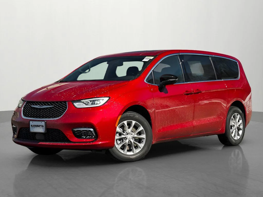 2026 Chrysler Pacifica Select AWD's photo