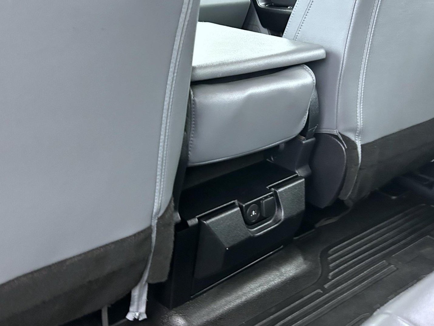 Used 2026 White Ford XL image 21