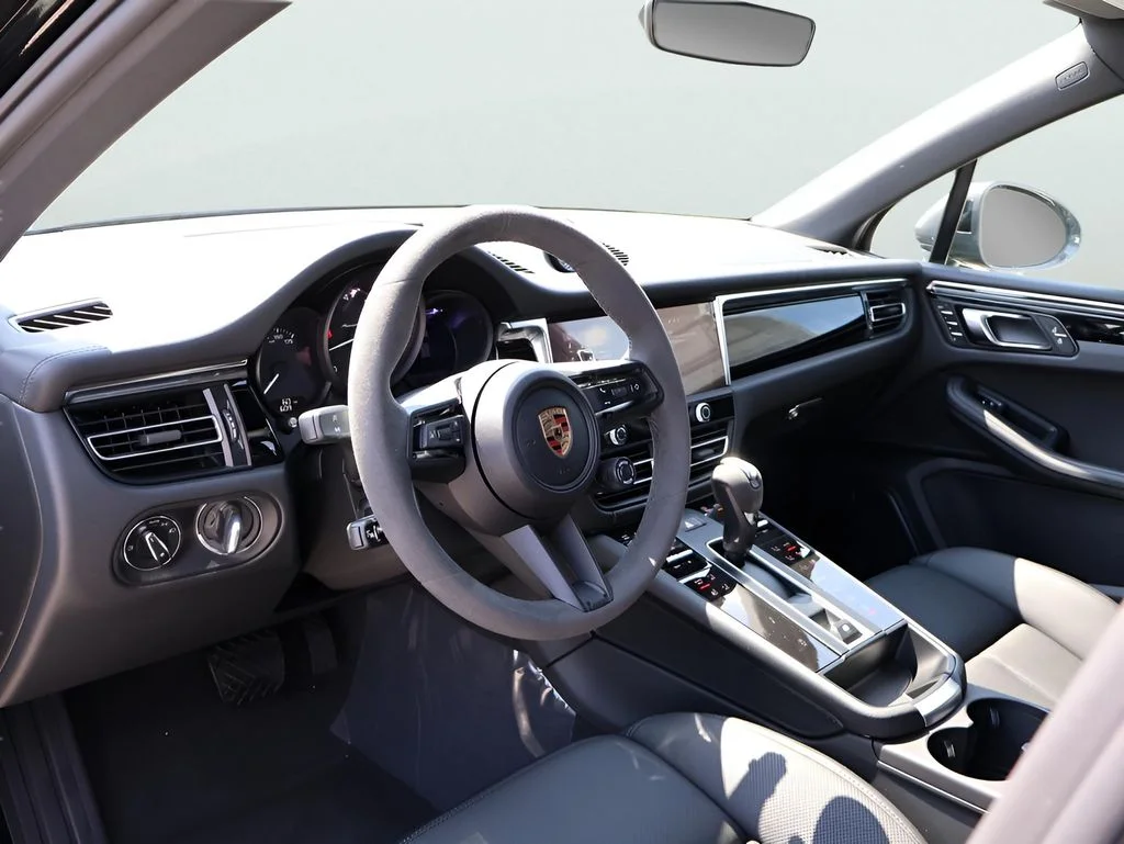 Used 2025 Jet Black Metallic Porsche T image 4