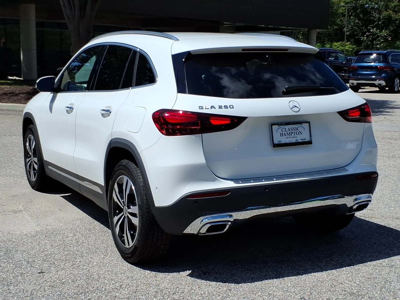 Certified Used 2026 Polar White Mercedes-Benz GLA 250 image 10