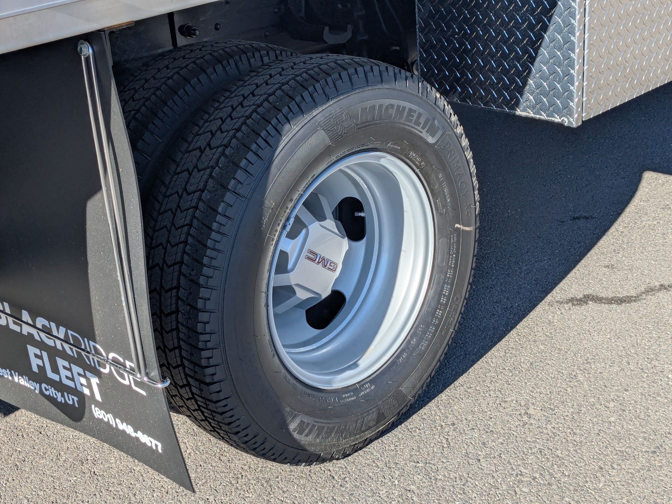 2026 GMC Sierra 3500 Chassis Cab Pro - Photo 19