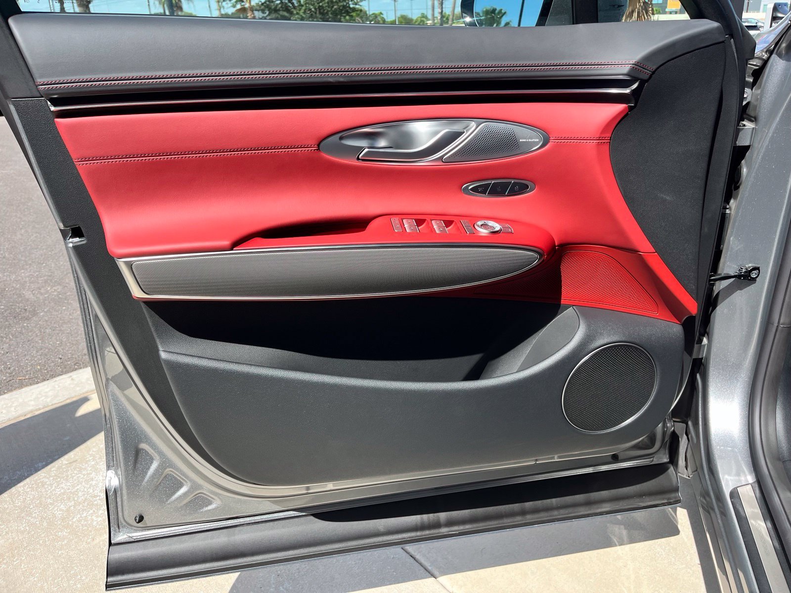 New 2027 Silver Genesis 2.5T SPORT PRESTIGE image 14