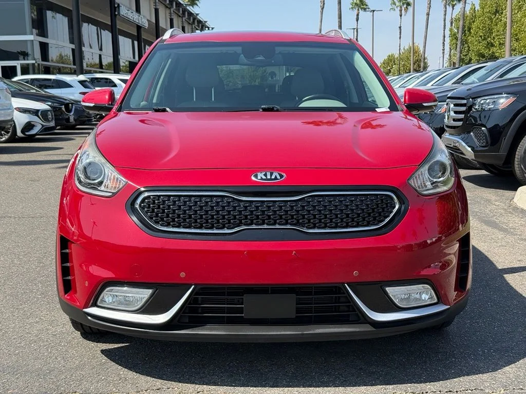 Used 2018 Red Kia Touring image 15