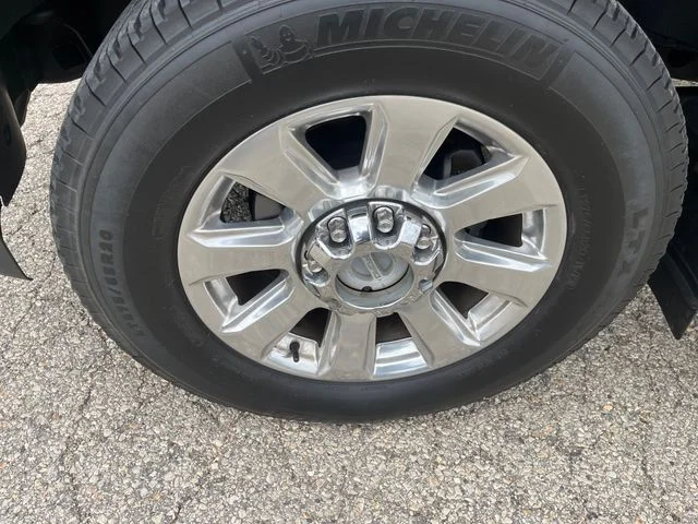 Used 2017 Shadow Black Ford Platinum image 10