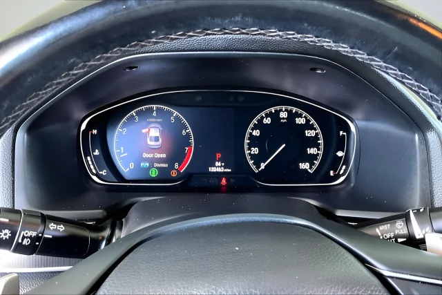 Used 2018  Honda Sport 2.0T image 12