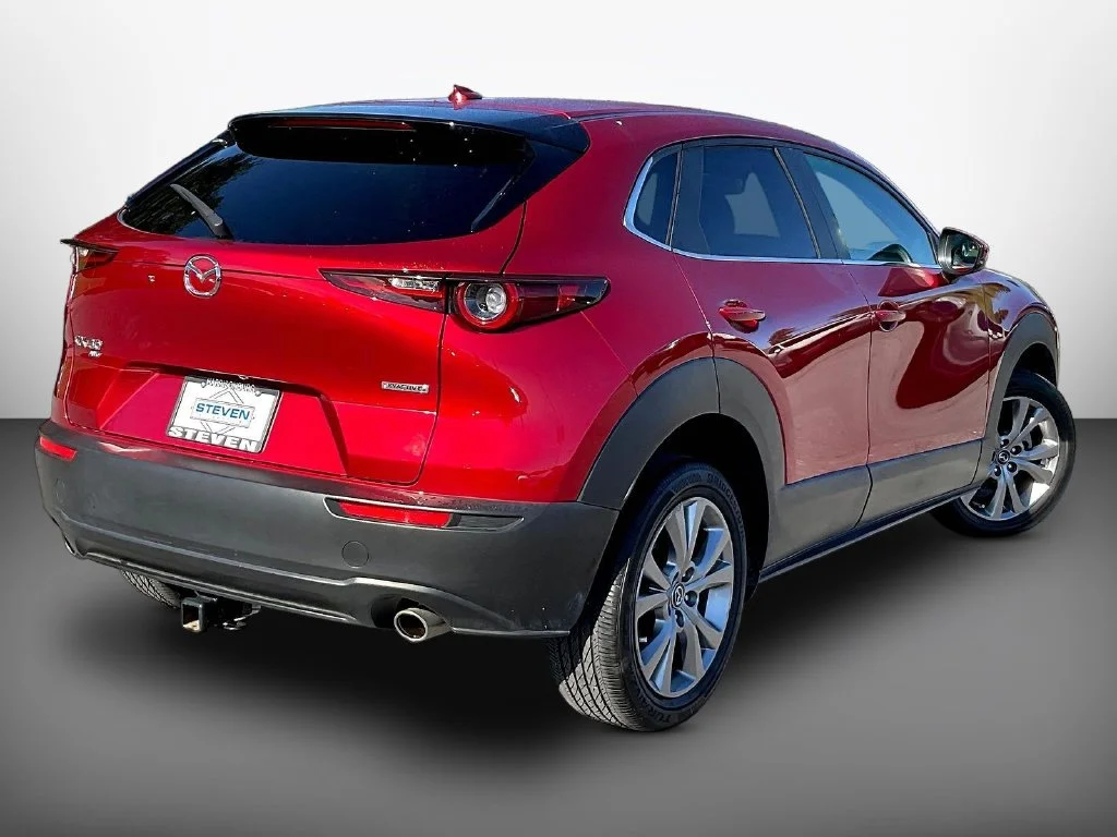 Used 2020 Red Mazda Preferred image 5