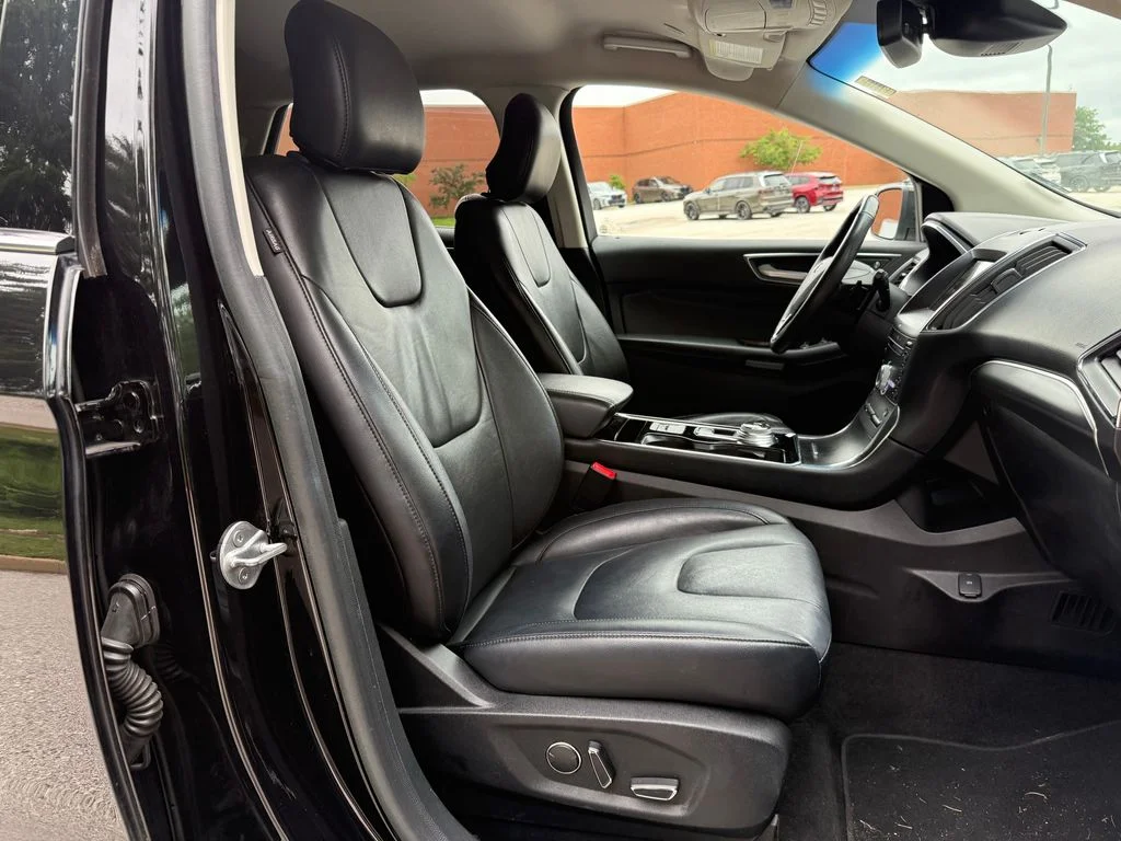 Used 2019 Black Ford Titanium image 26