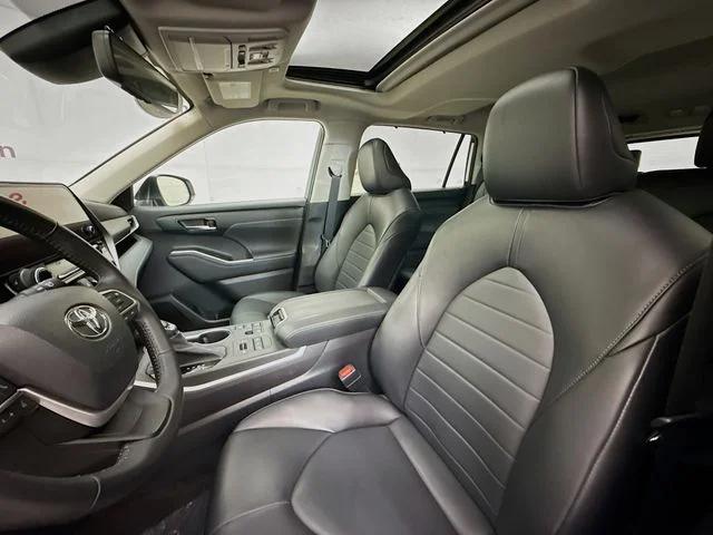2023 Toyota Highlander XLE - Photo 21