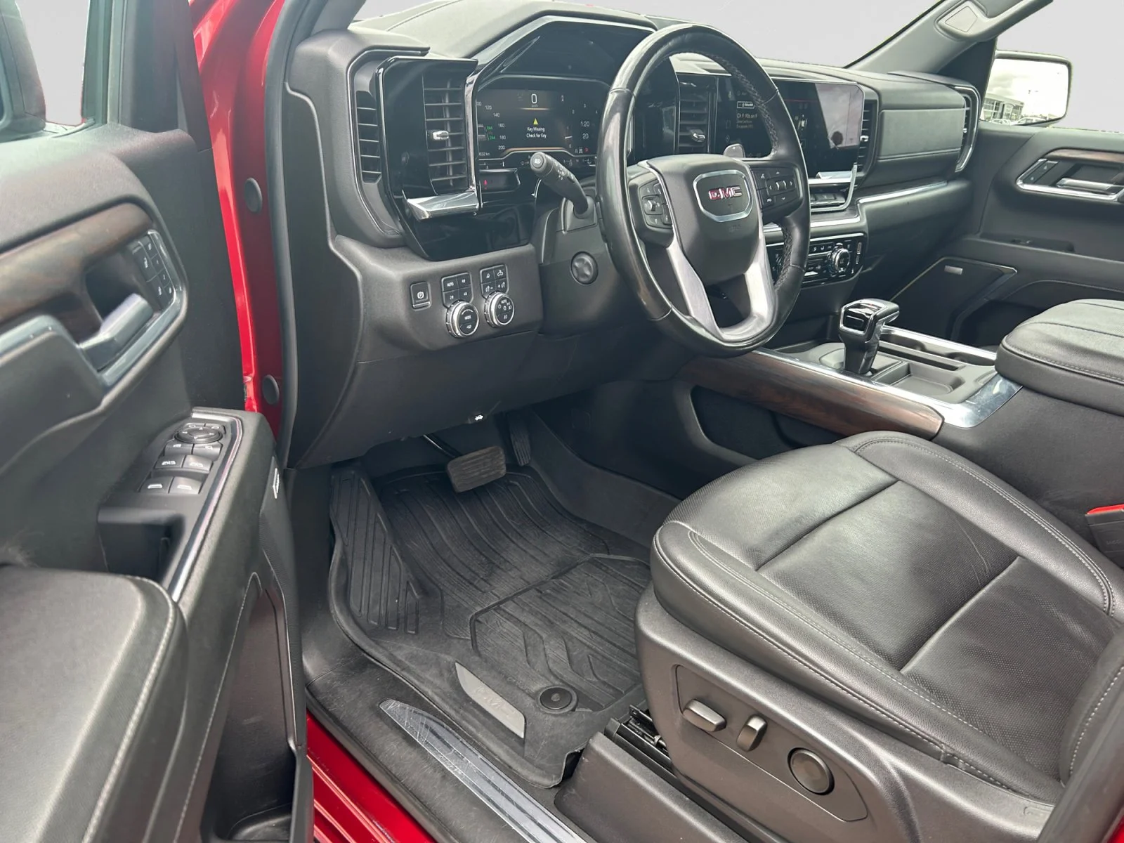 Used 2024 Red GMC SLT Crew Cab image 13