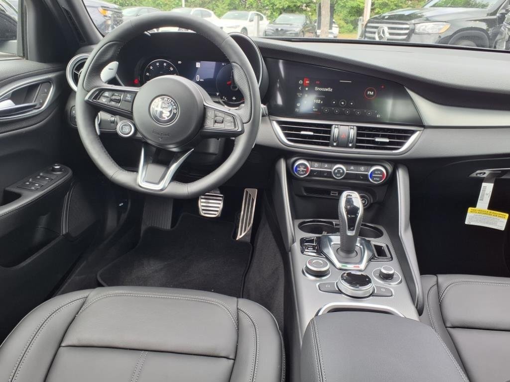 2025 Alfa Romeo Giulia Base - Photo 23