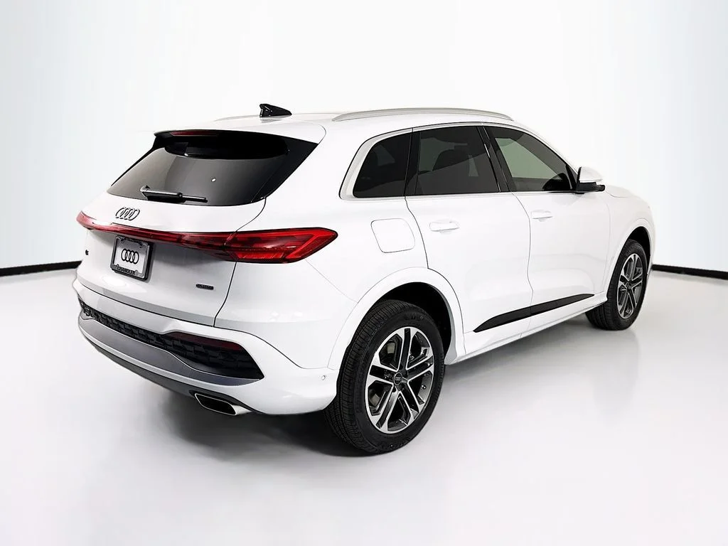 Used 2026 White Audi  image 5