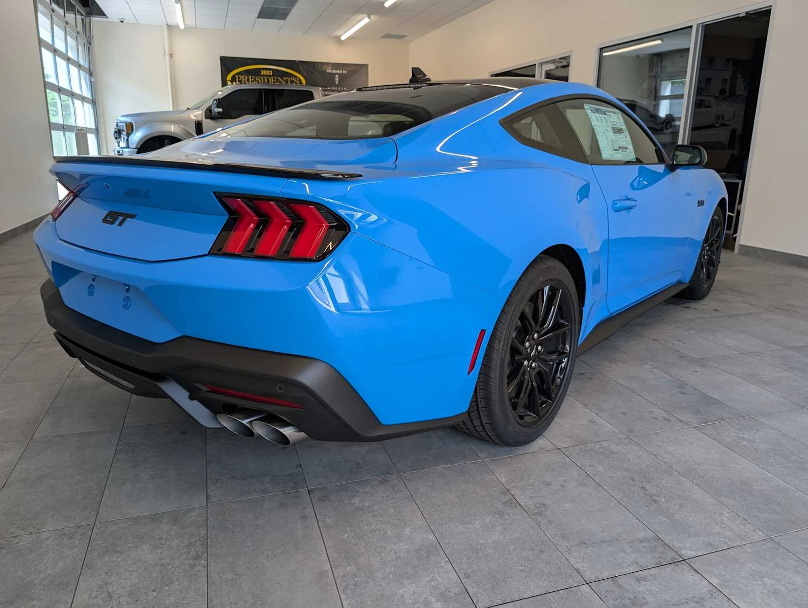 2025 Ford Mustang GT Fastback - Photo 8