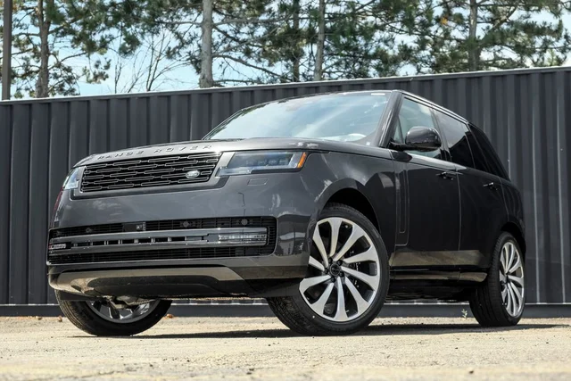 2026 Land Rover Range Rover SE