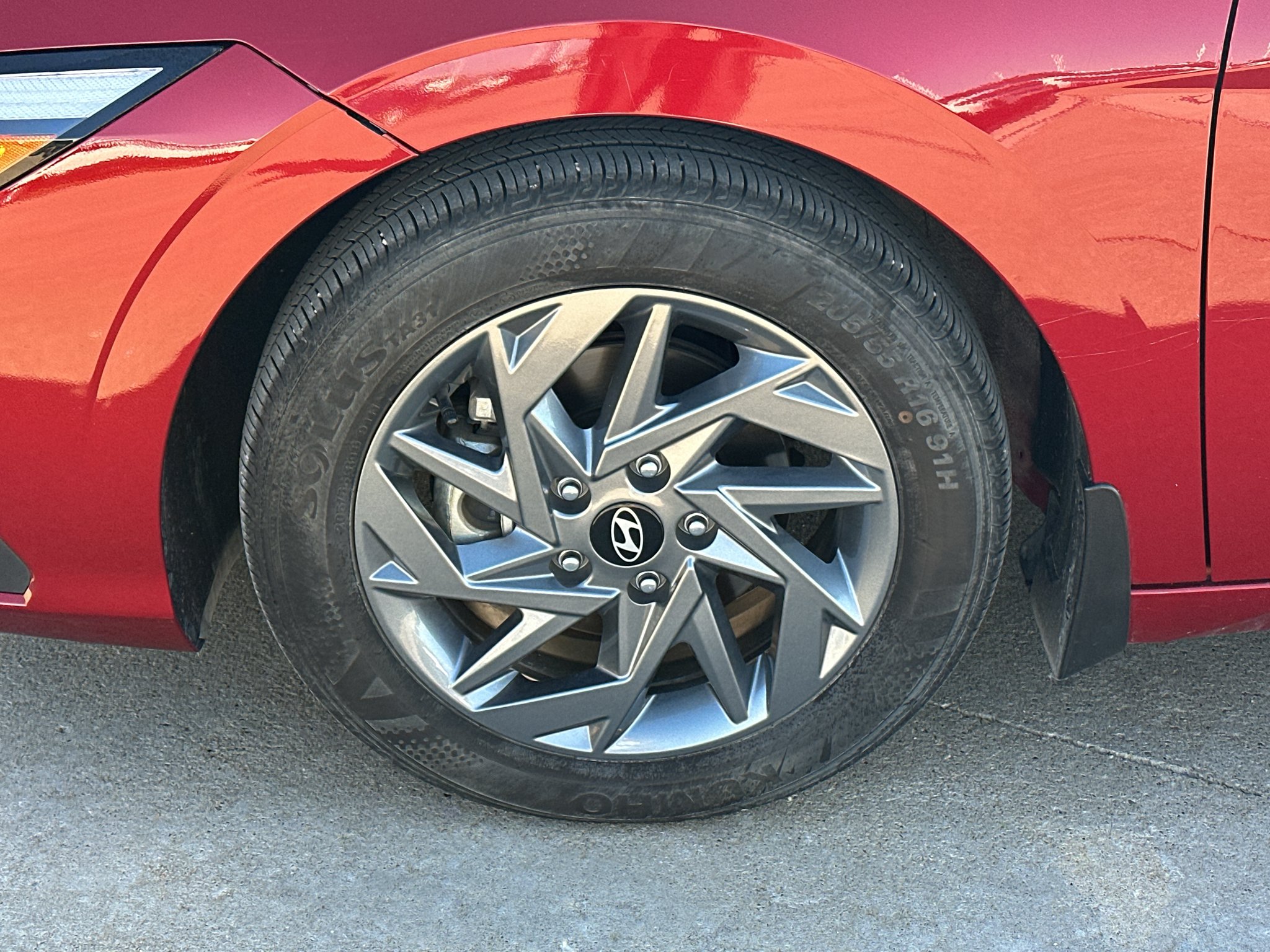 Used 2024 Ultimate Red Hyundai SEL image 7