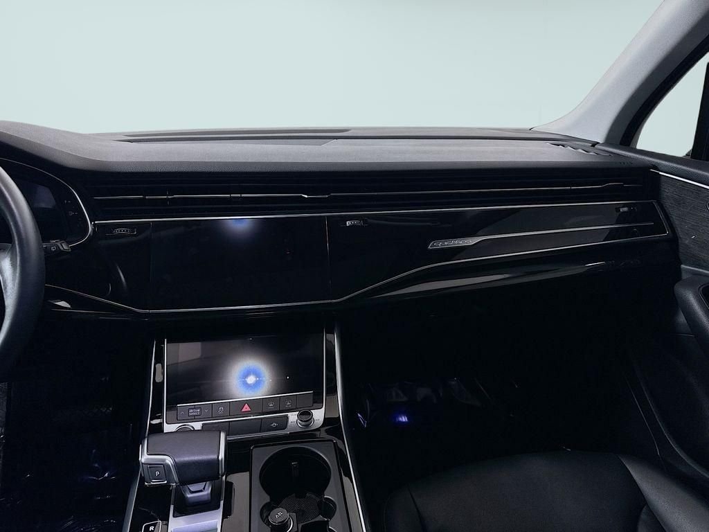 2022 Audi Q7 Premium - Photo 9
