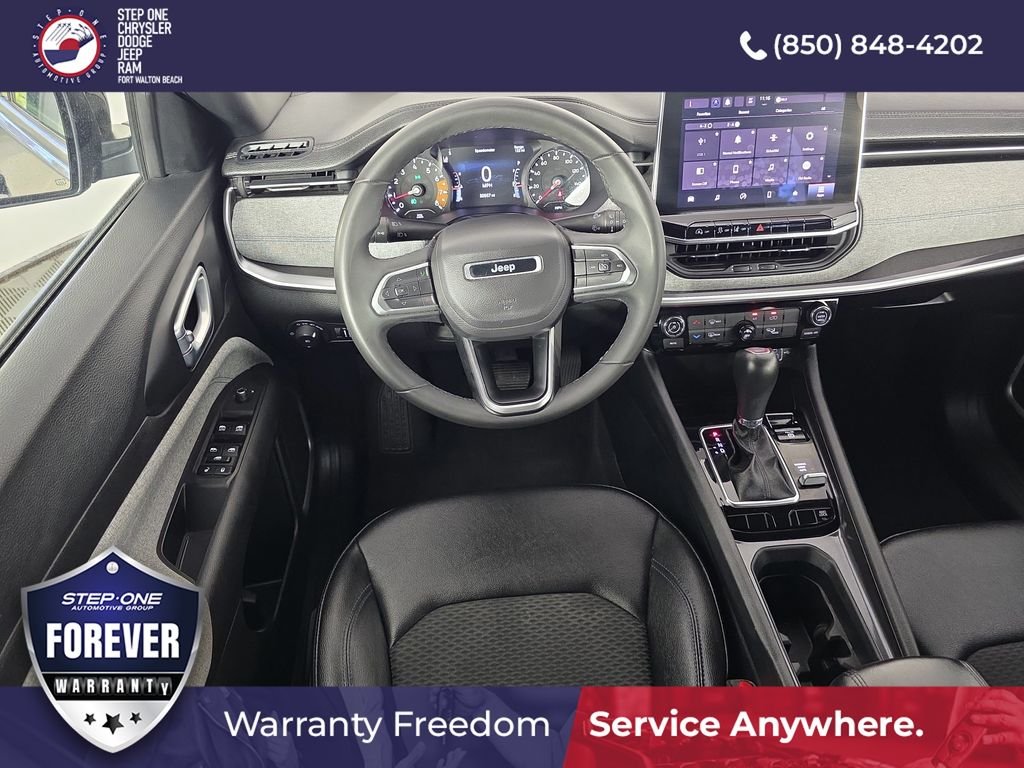 Used 2024 Gray Jeep Latitude image 12