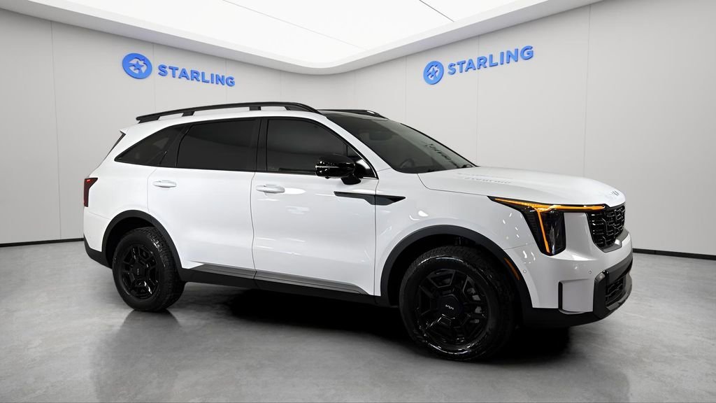 Used 2024 White Kia X-Pro SX Prestige image 13