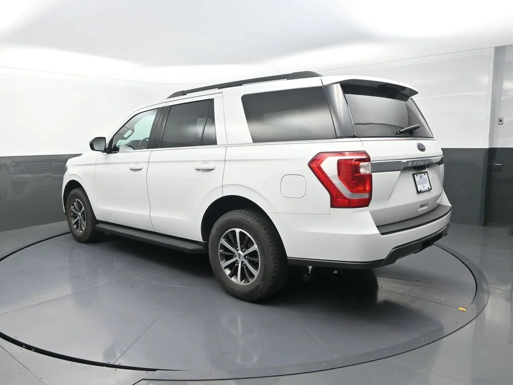Used 2020 White Ford XL image 8