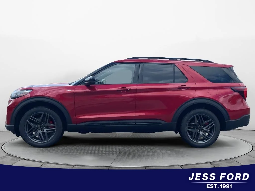 New 2026 Rapid Red Metallic Tinted Clearcoat Ford ST-Line image 2