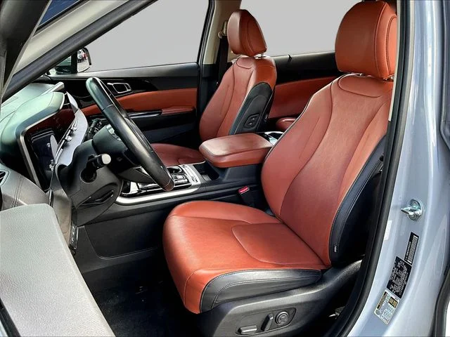 Certified Used 2023 White Kia SX image 26