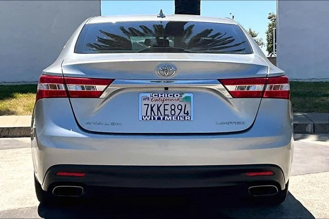 Used 2015 Silver Toyota Limited image 4