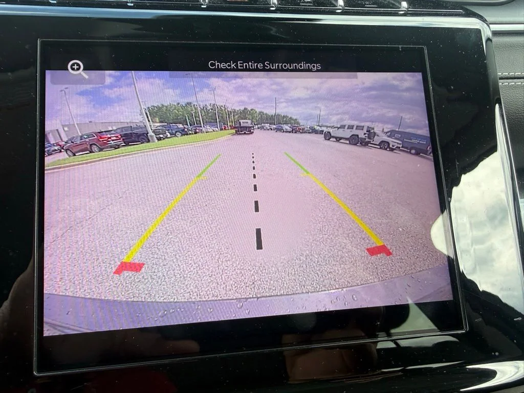Used 2022 Gray Jeep Laredo image 15