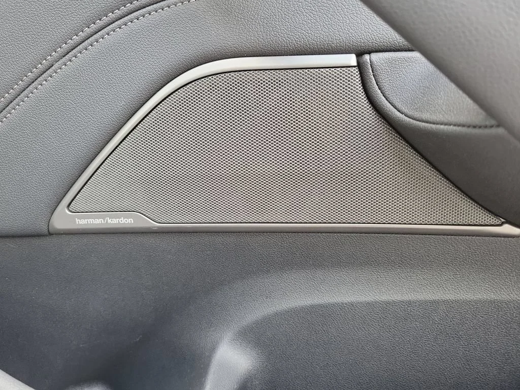 Used 2023 Black BMW i image 24