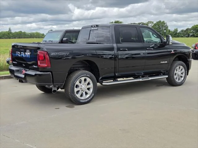 New 2026 Diamond Black Crystal Pearl-Coat Exterior Paint RAM Laramie image 3