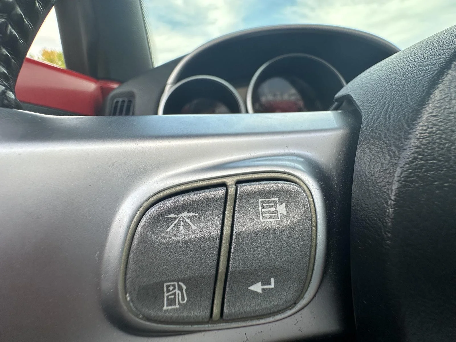 Used 2004 Redline Red Chevrolet LS image 21
