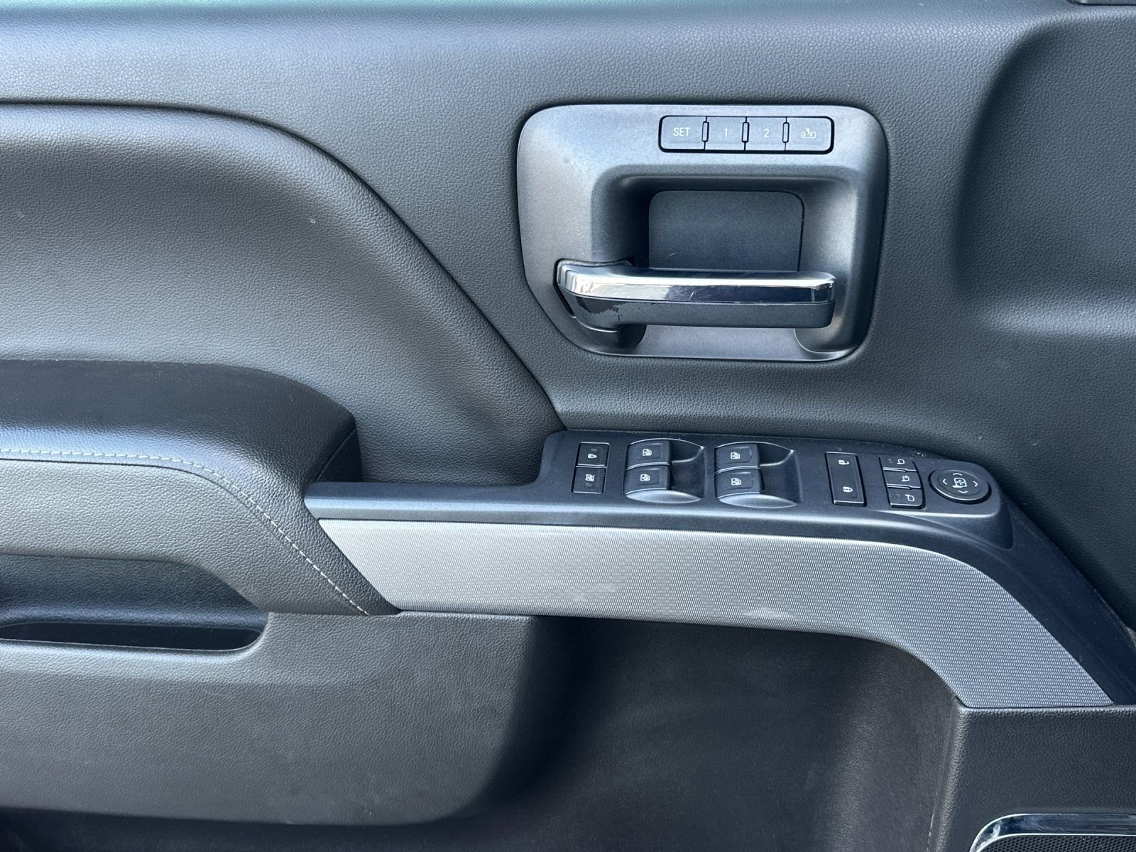Used 2018 Silver Ice Metallic Chevrolet LTZ image 10