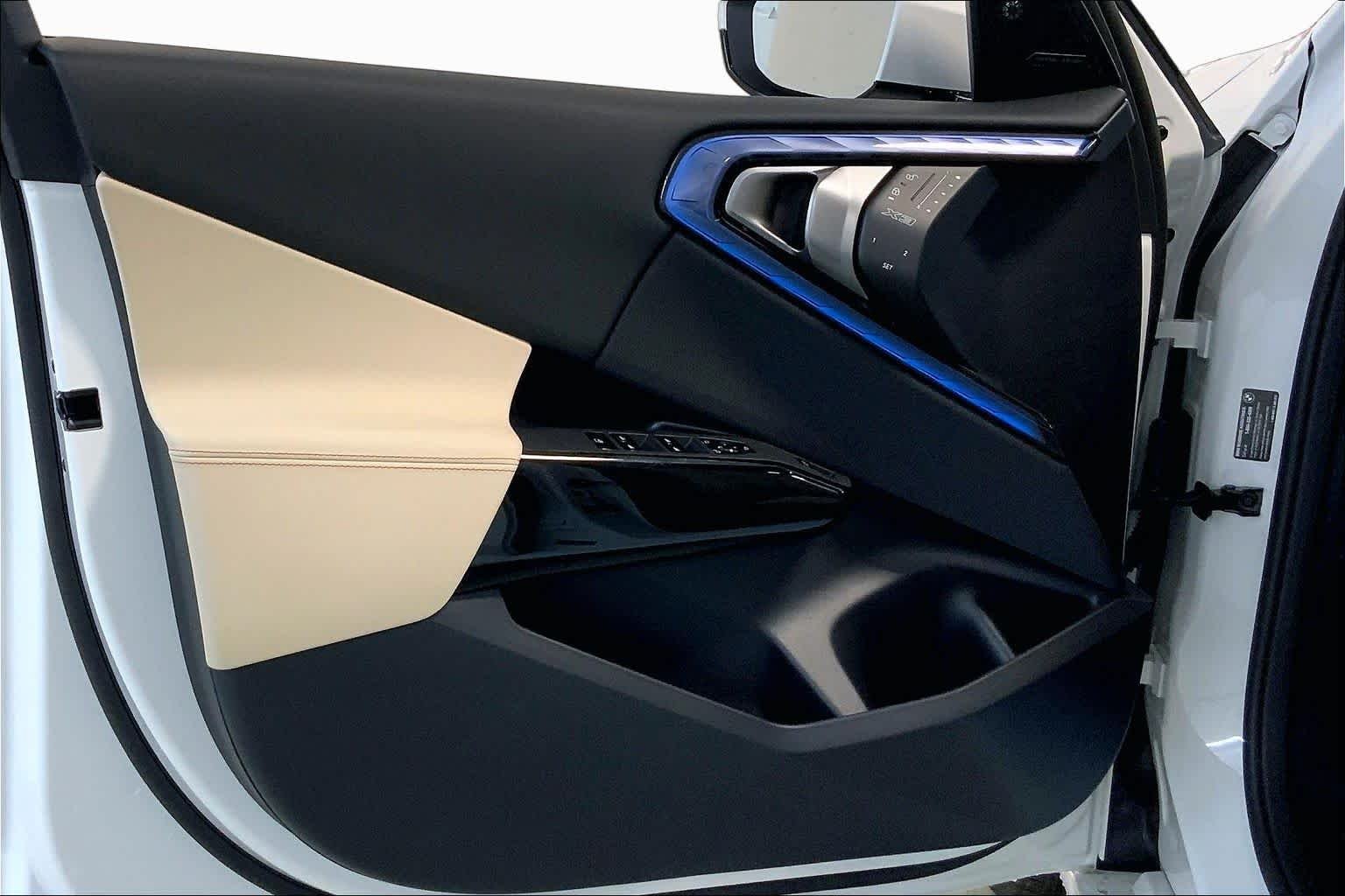 New 2026 Alpine White BMW 30 xDrive image 10