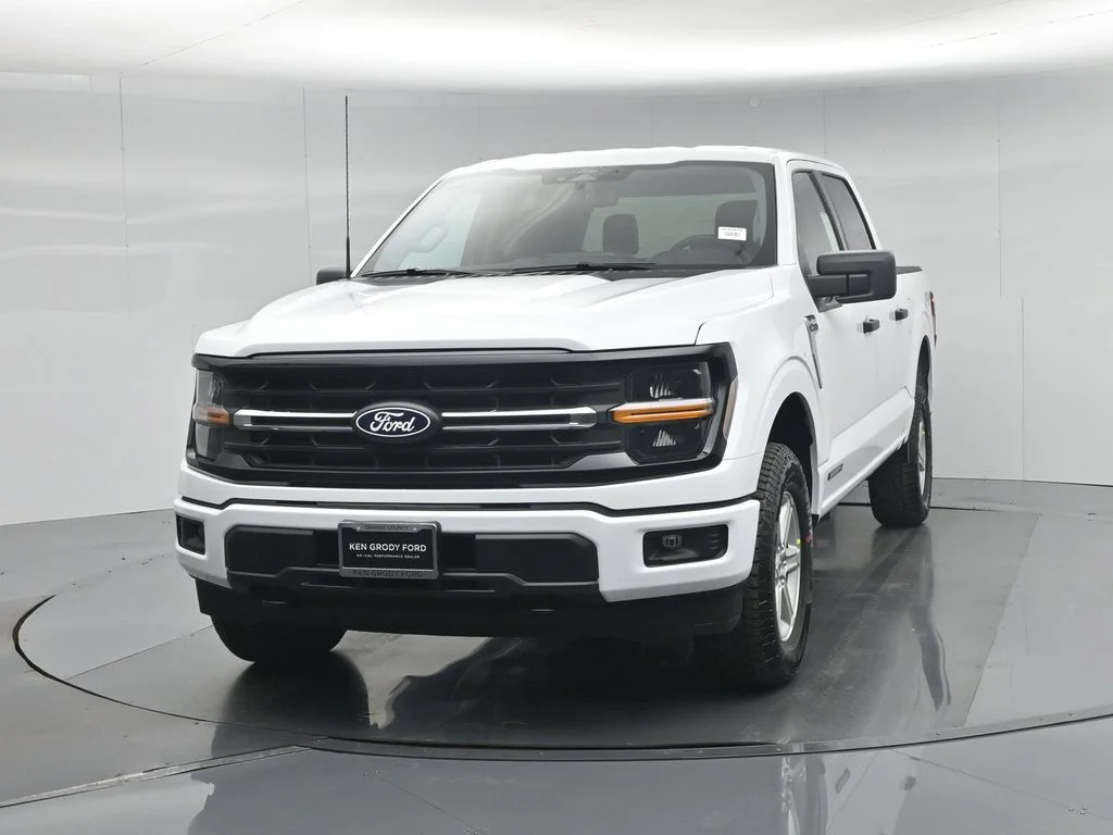 New 2026 Oxford White Ford XLT image 54