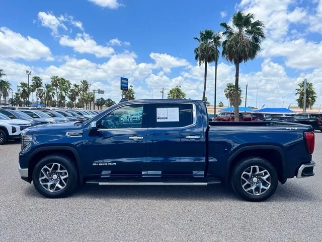 Used 2022 PACIFIC BLUE METALLIC GMC SLT image 5