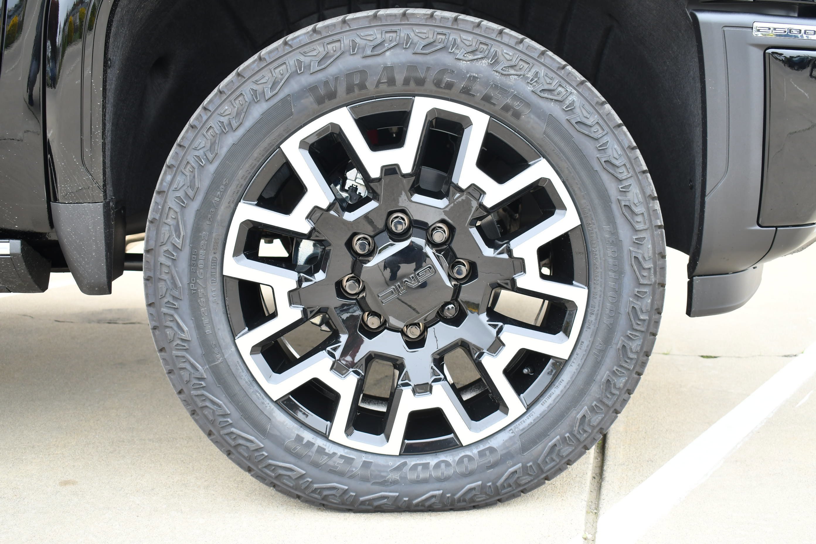 2026 GMC Sierra 2500HD Denali - Photo 7