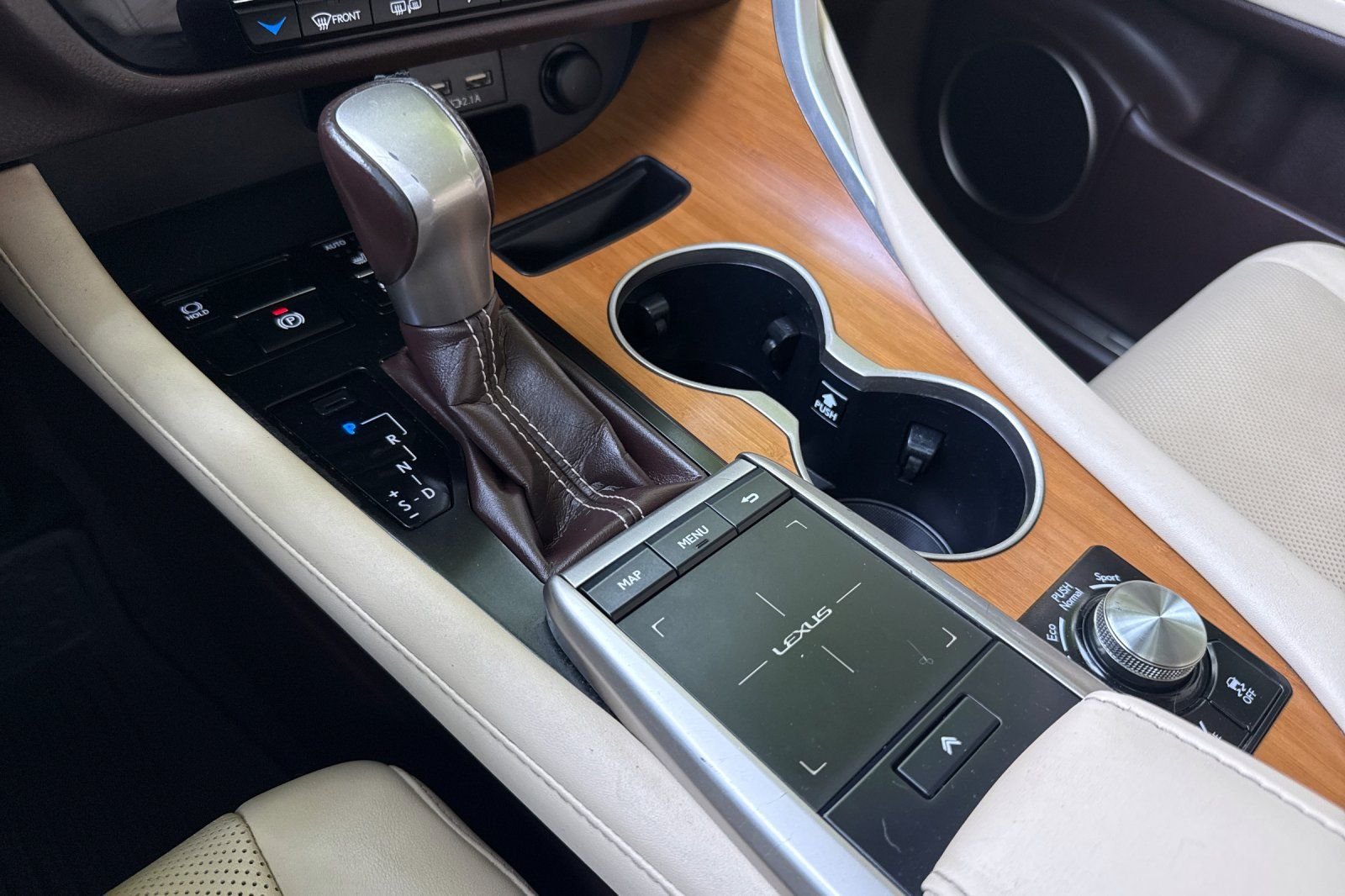 Used 2020 Red Lexus 450h image 22