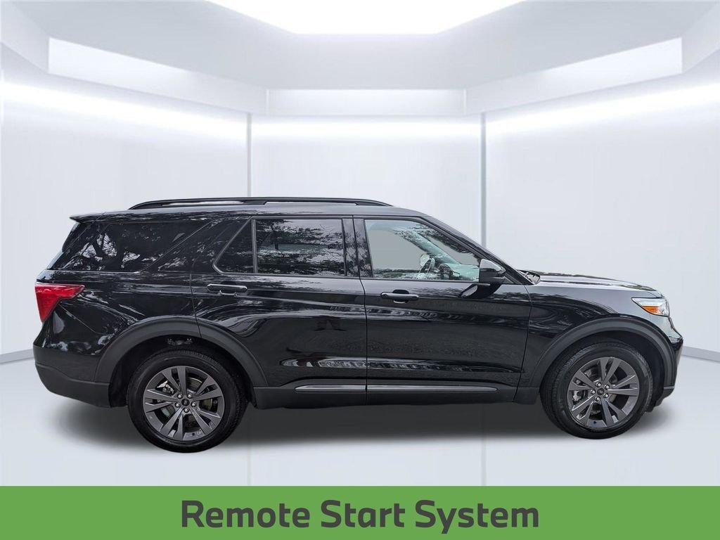 Used 2023 Black Metallic Ford XLT image 8