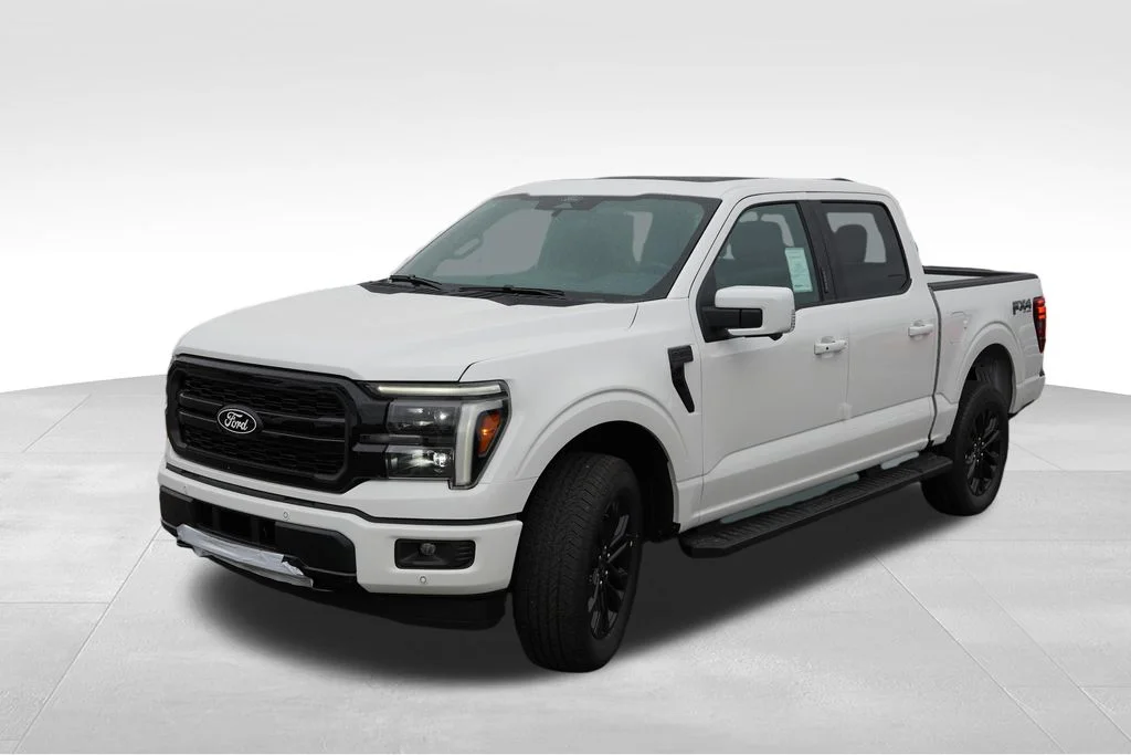 New 2026 Star White Metallic Tri-Coat Ford Lariat image 7