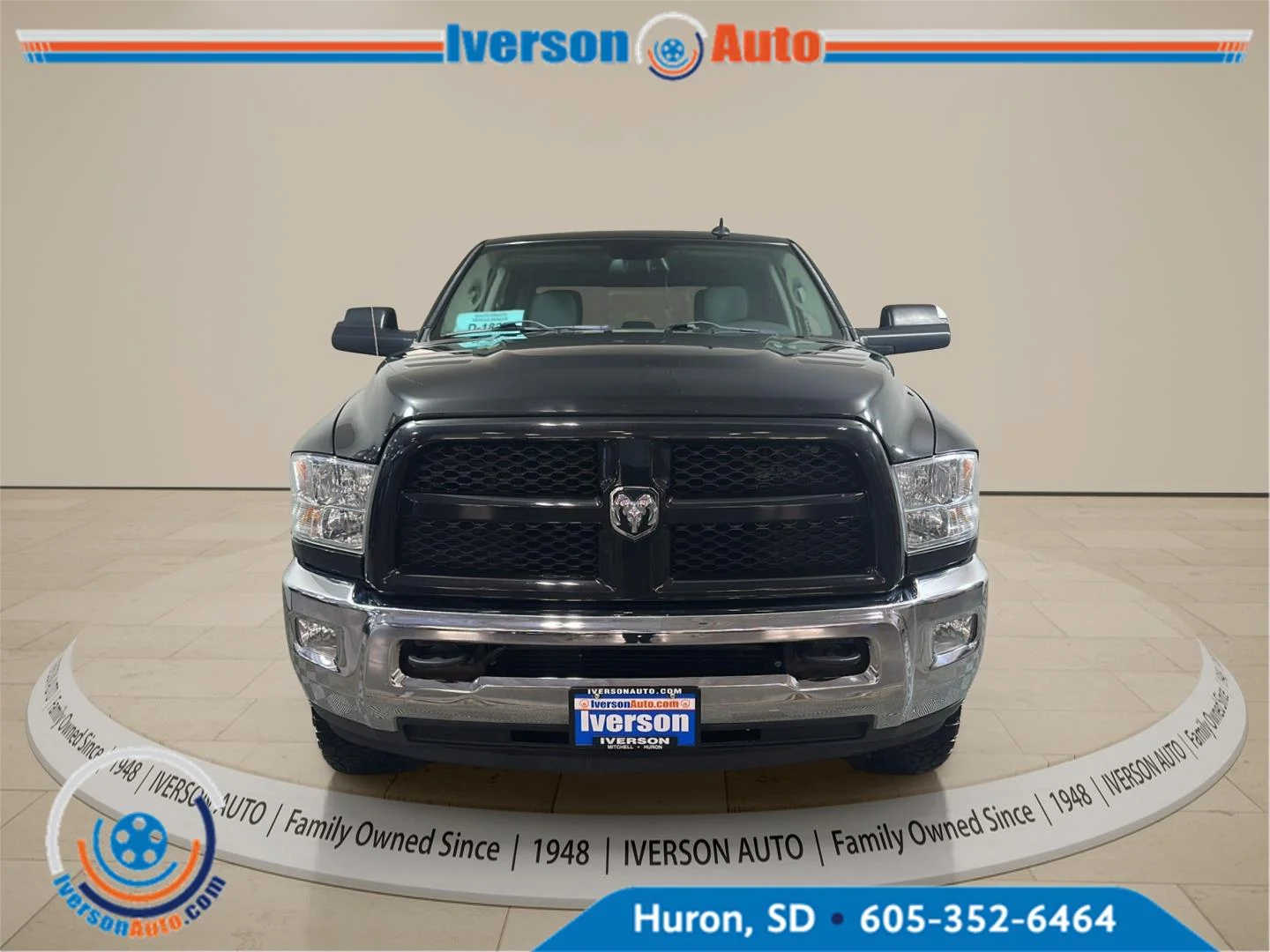 Used 2016 Brilliant Black Crystal Pearlcoat Ram Outdoorsman image 2