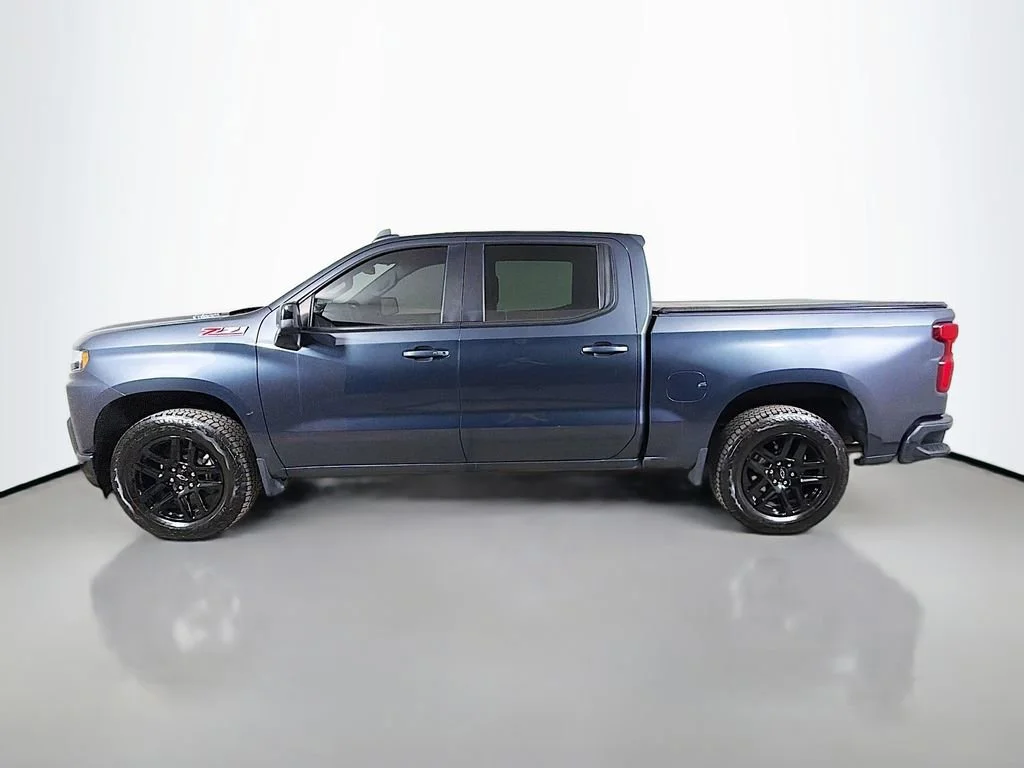 Used 2021 Shadow Gray Metallic Chevrolet RST image 9