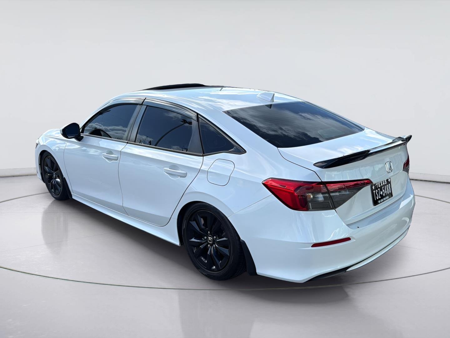 Used 2023 White Honda EX w/o BSI image 4