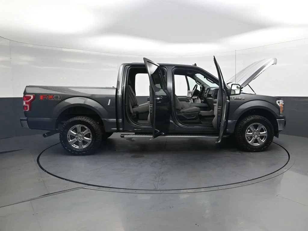 Used 2019 Gray Ford XLT image 36