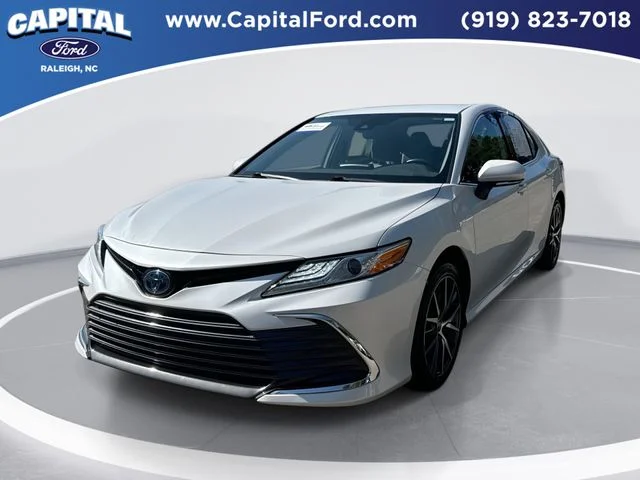 Used 2023 Beige Toyota XLE image 1