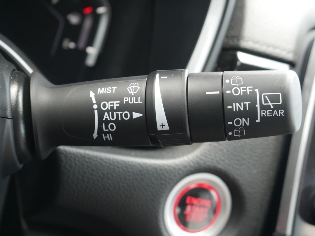 Used 2021 Red Honda Touring image 31