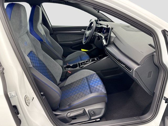 New 2026 Pure White Volkswagen 2.0T image 19