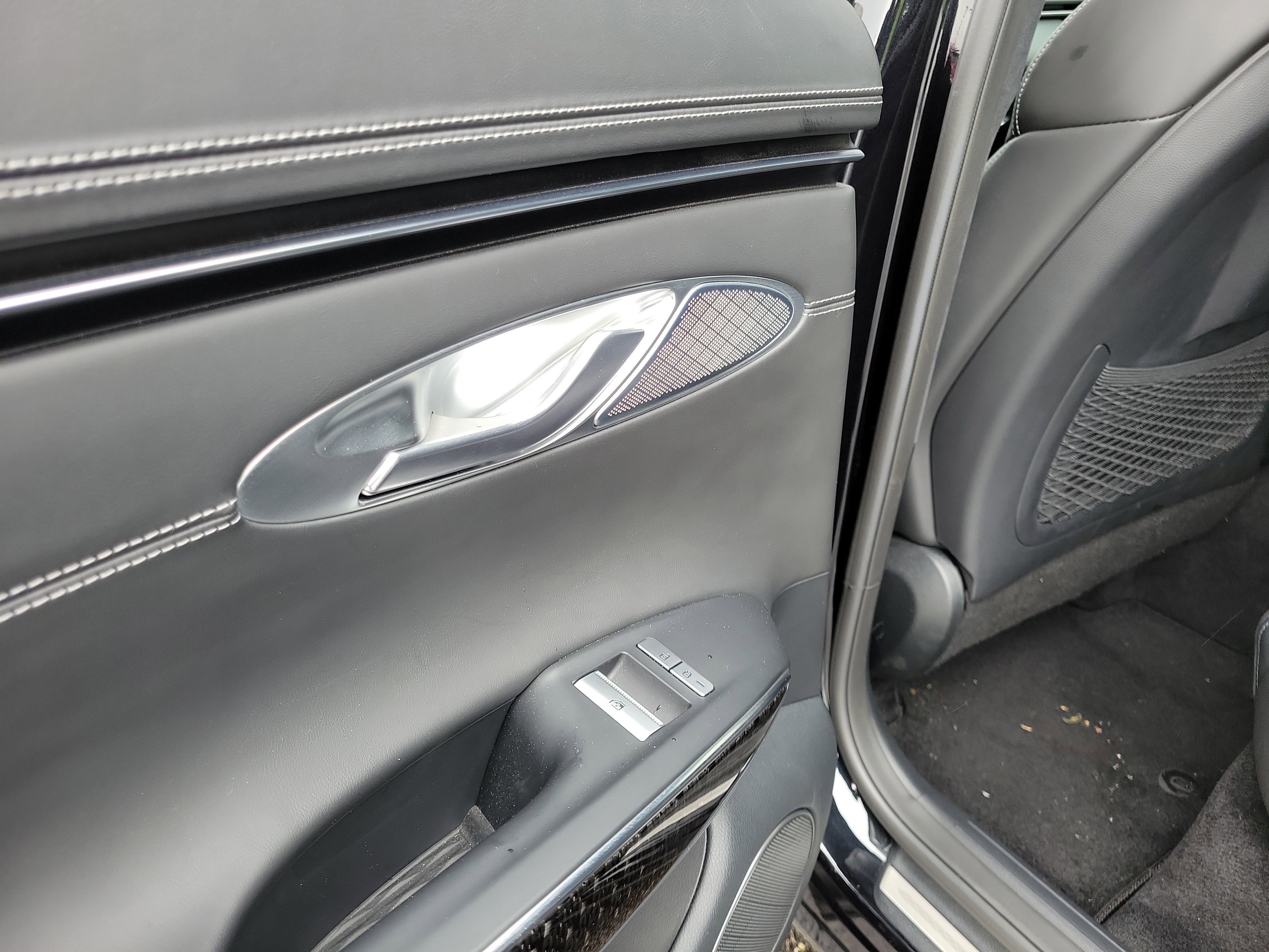Used 2022 Vik Black Genesis 3.5T Sport image 13