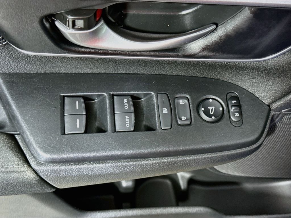 Used 2021 Obsidian Blue Pearl Honda EX image 16