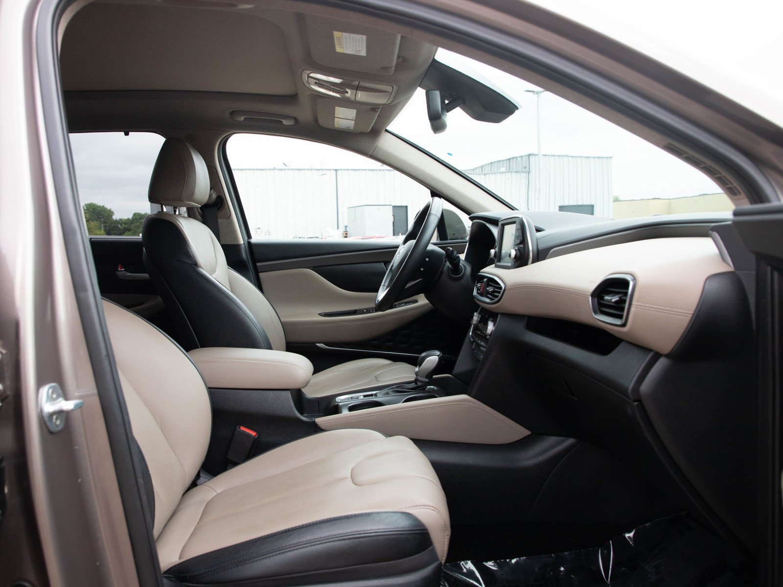 2019 Hyundai Santa Fe Limited - Photo 12