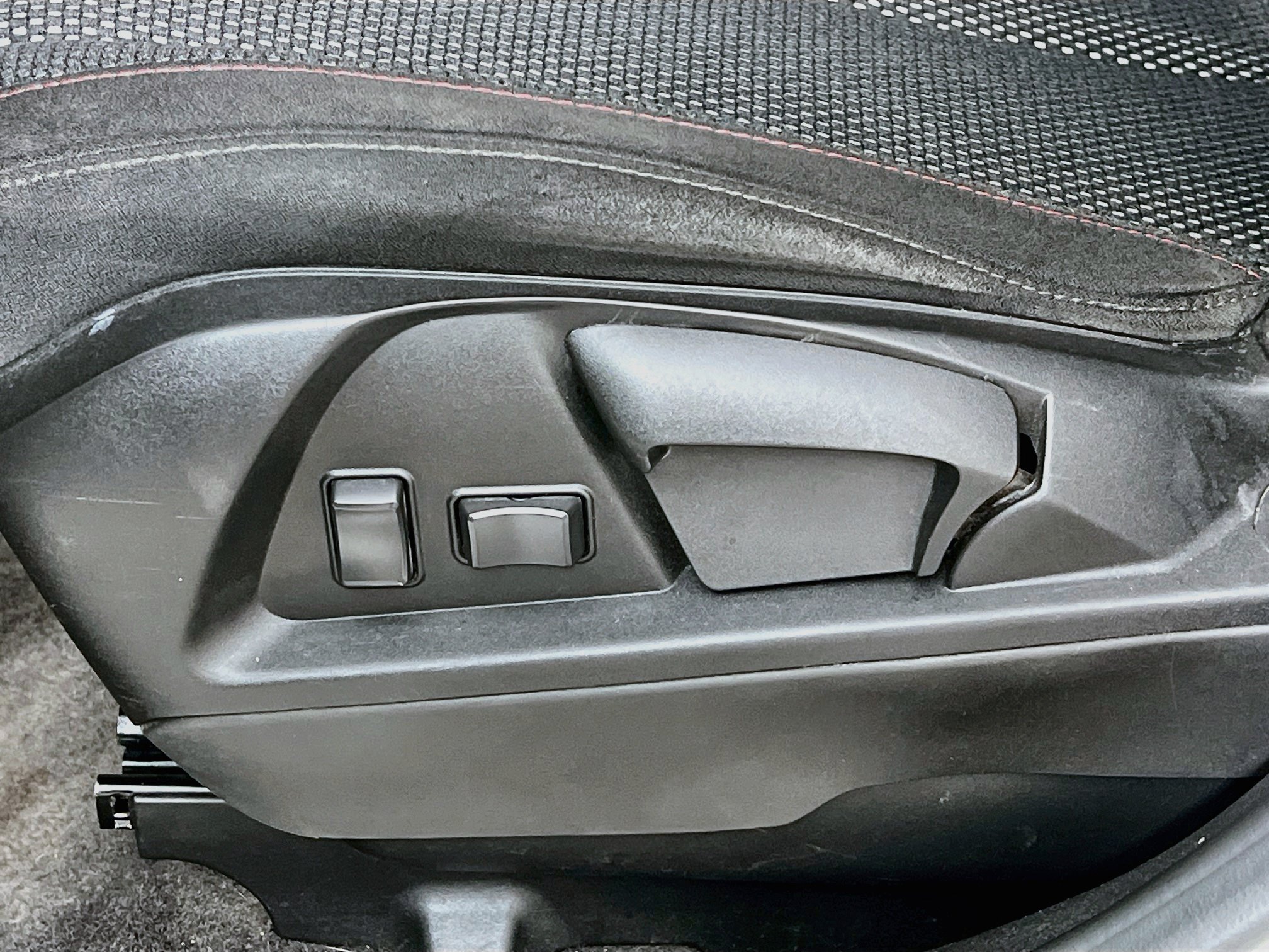 2016 Chevrolet Equinox LS - Photo 11