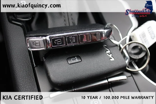 Used 2024 White Kia GT-Line image 33