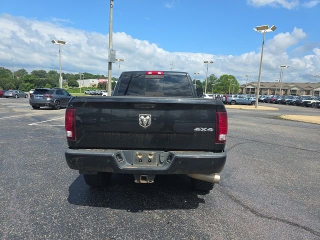 Used 2018 Brilliant Black Crystal Pearlcoat Ram Laramie image 4